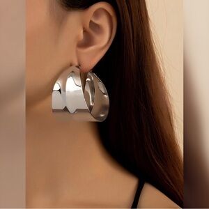Bold & Beautiful Silver Tone Statement Hoops 🌹